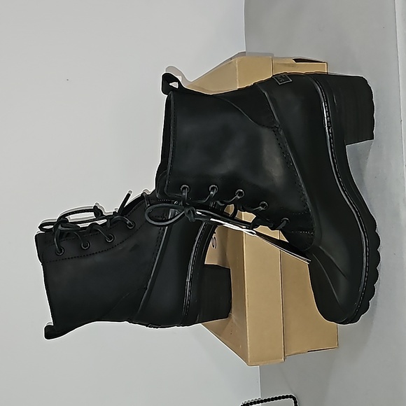 Sperry Shoes - NEW Sperry Saltwater Heel Black Duck Boots Size 8M